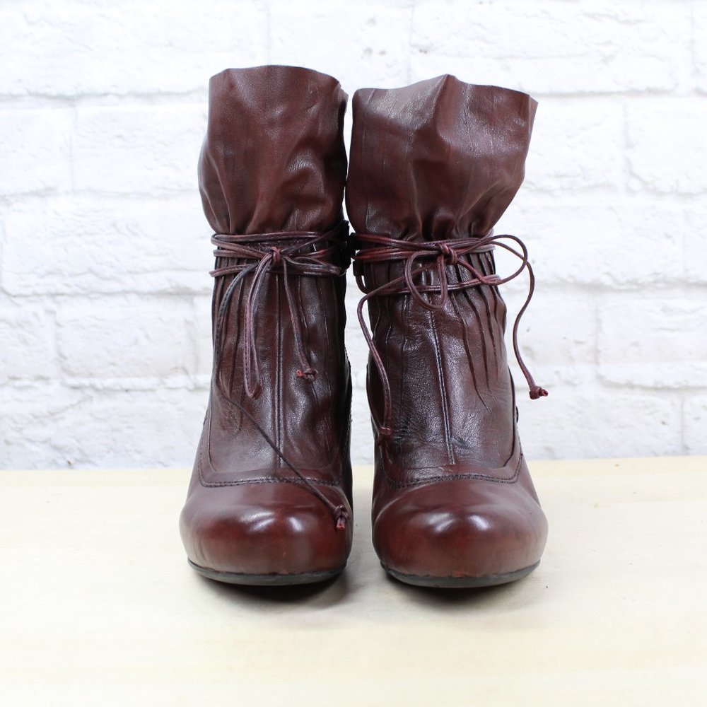 Earthies Eleganza Red Leather Pleated Laced Side Zip High Heeled Ankle Boots 7 B - Picture 4 of 9